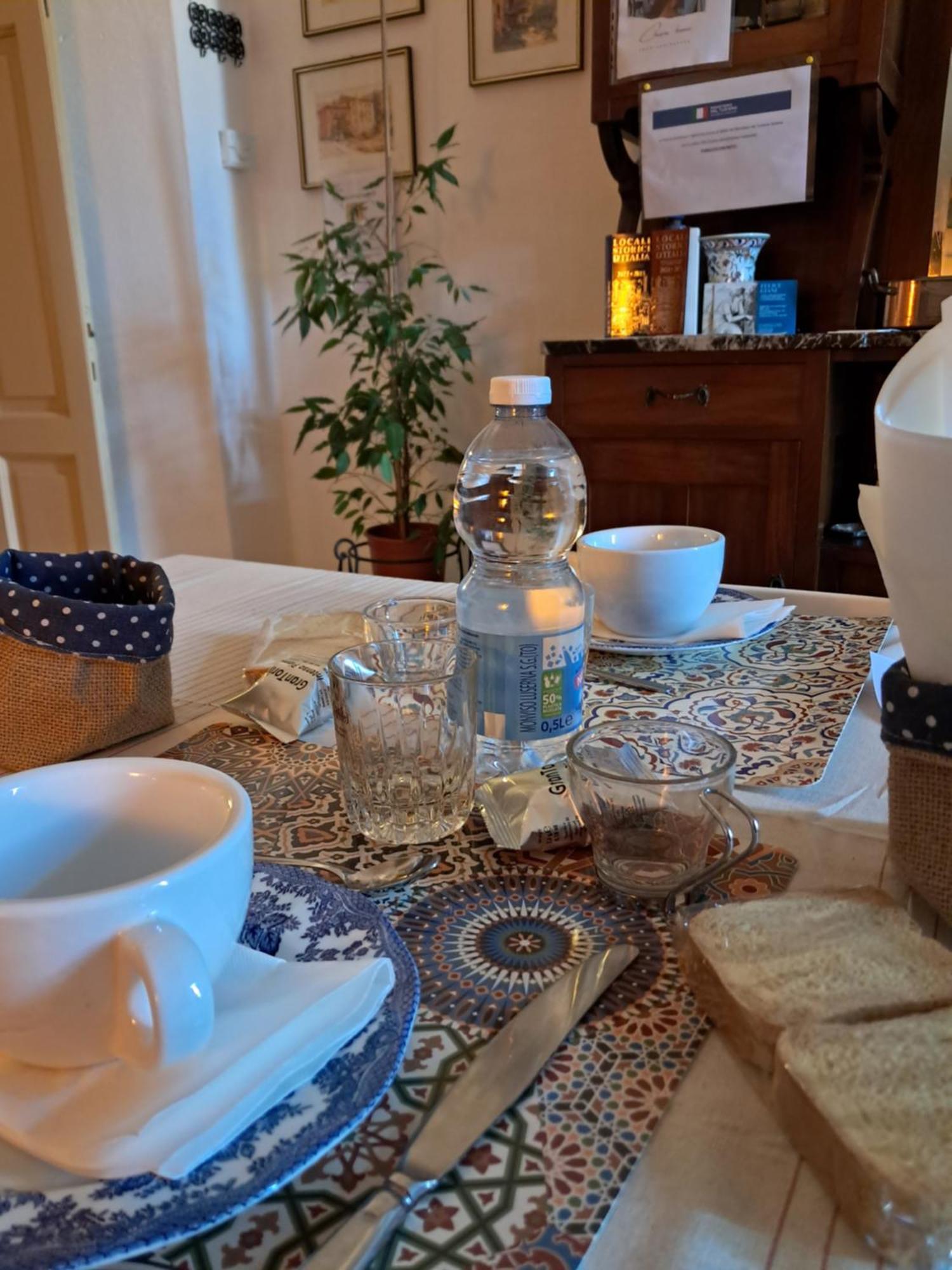 Bed & Breakfast Chiara San Sebastiano Curone Екстер'єр фото